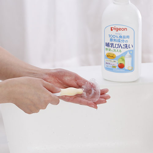 Pigeon Natural Fruit and Vegetable Baby Bottle Cleanser 800ml