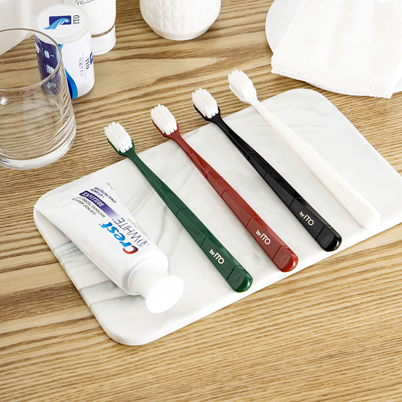 ITO toothbrush HZ81 random colour