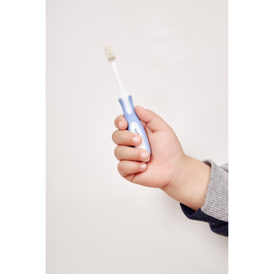 ITO Children's Toothbrush HC51 Random Colour